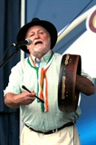 Derek Warfield and The Young Wolfe Tones